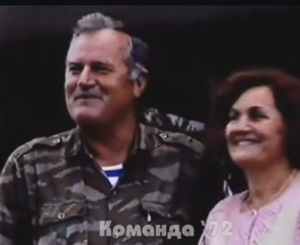 „ЈА САМ СРЕЋАН ЧОВЈЕК“: Како је Ратко Младић говорио о својој супрузи и породици (ВИДЕО)
