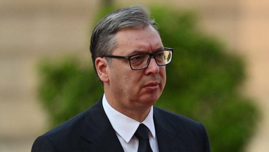 НИЈЕ ТО ОНА ЦИВИЛИЗАЦИЈА О КОЈОЈ СУ НАМ ПРИЧАЛИ: Вучић само неколико дана прије смрти генерала молио да га пусте у Србију