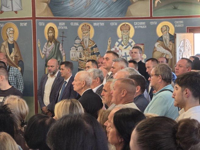 U DONJEM BRAZIKU OSVEŠTANJE HRAMA HRISTA SPASITELJA: Prisustvuje i Minić