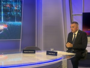 МИНИЋ: Жао ми је што Блануша није у студију