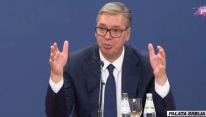 ВУЧИЋ САОПШТИО СЈАЈНЕ ВИЈЕСТИ: Од 1. децембра веће плате у Србији