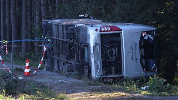 UŽAS NA PUTU ZA OKTOBARFEST: Prevrnuo se autobus, ima mrtvih
