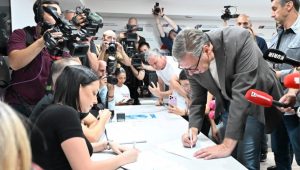 VUČIĆEVA LISTA PRVA NA LISTIĆU: RIK donio odluku za izbore 25. oktobra