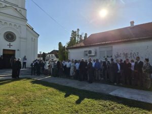 SJEĆANJE NA JASENOVAČKE NOVOMUČENIKE: Služena liturgija u manastiru kod Jasenovca