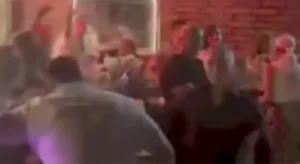 МИЛО ЂУКАНОВИЋ ПЈЕВА УСТАШКУ ПЈЕСМУ: Снимак се шири мрежама и изазива бурне реакције
