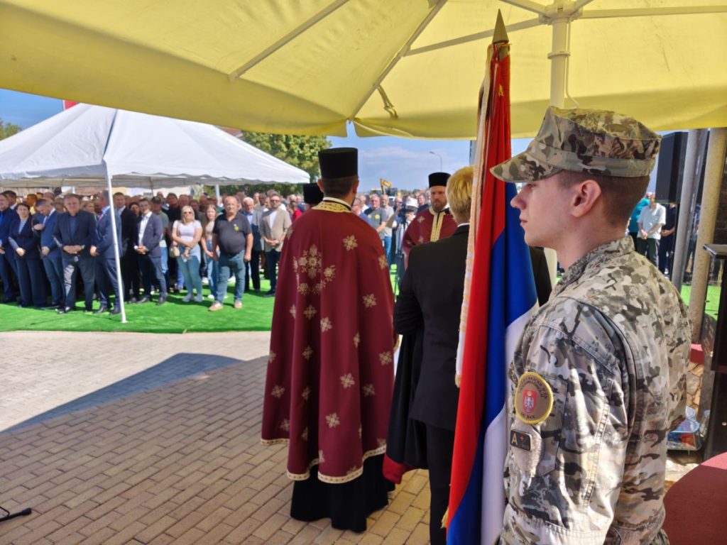 GRADIŠKA ČUVA SJEĆANJE NA SLAVNI RATNI PUT: Obilježeno 35 godina od formiranja 16. krajiške motorizovane brigade VRS (FOTO)