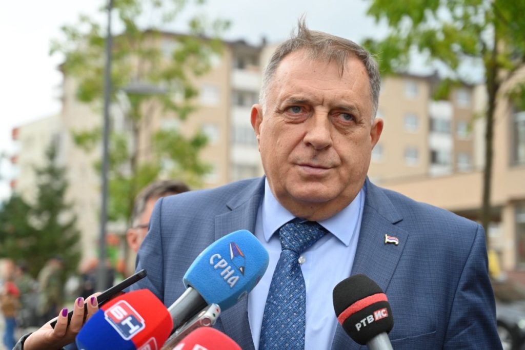 „IZGRADILI SMO HRAM GENERACIJAMA KOJE DOLAZE“: Dodik o značaju svetinje na Palama (FOTO)