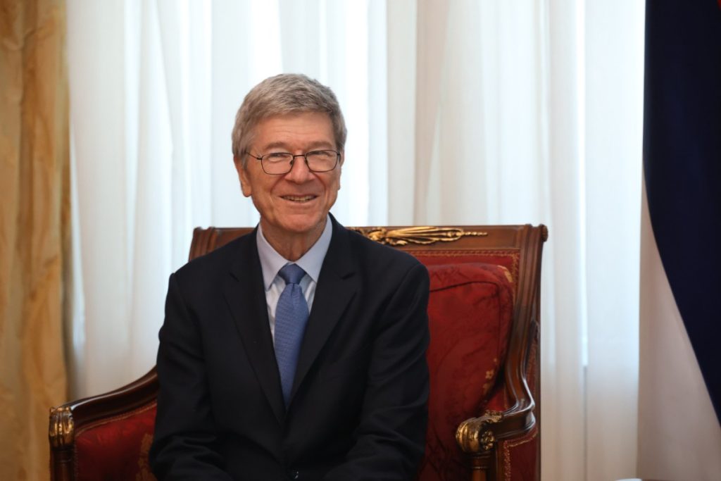 DŽEFRI SAKS NAKON SASTANKA U BANJALUCI: „Optimista sam u pogledu smirivanja tenzija u svijetu“ (FOTO)