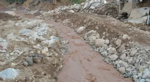 KLIZIŠTA U NEPALU I INDIJI: Poginulo 70 osoba, ima nestalih i povređenih