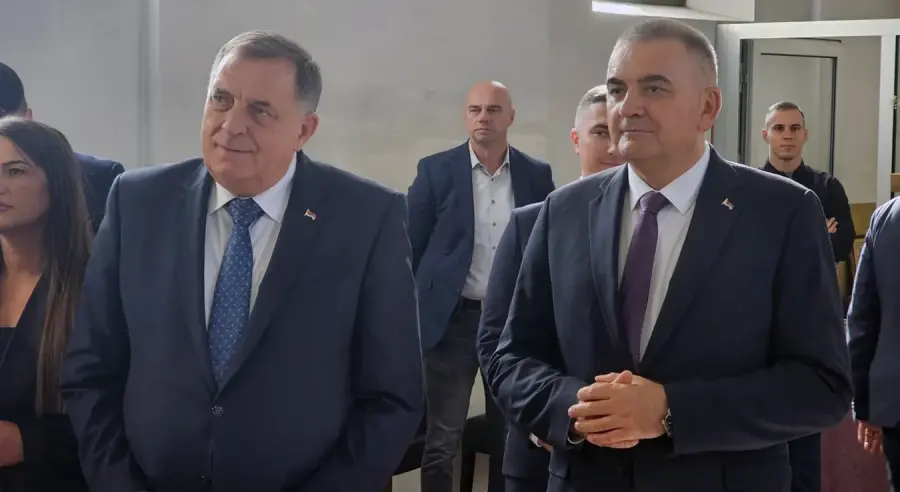 „POSEBAN DAR I VELIKA ČAST“: Minić i Dodik posjetili Crkvu Svetog Georgija u Trnovu