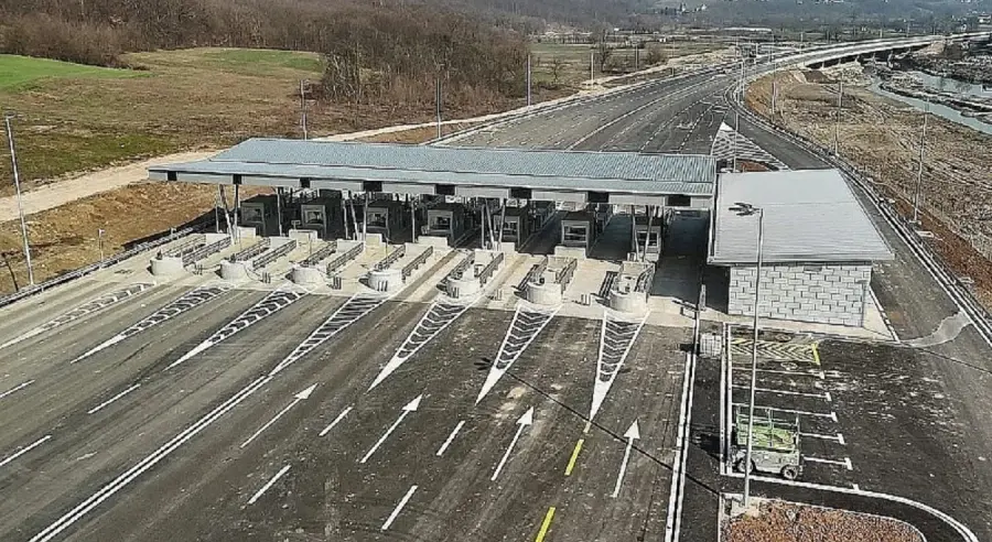 NA OVOJ DIONICI AUTOPUTA U BiH POČINJE NAPLATA PUTARINE: Poznate cijene po kategorijama
