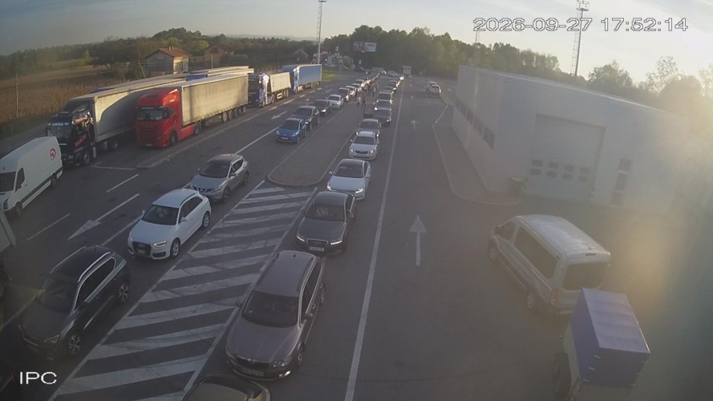 ГУЖВЕ НА ГРАНИЦАМА: Ево гдје возачи најдуже чекају