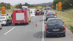 NASTRADALI ŽENA I MUŠKARAC: Stravična saobraćajna nesreća na auto-putu kod Smedereva