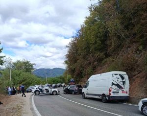 SAOBRAĆAJNA NESREĆA KOD JABLANICE: Dvije osobe povrijeđene u sudaru dva vozila