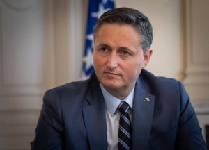 PRVI REZULTATI: Denis Bećirović vodi u utrci za člana Predsjedništva BiH iz reda bošnjačkog naroda