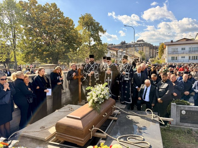 POSLJEDNJI ISPRAĆAJ: Doktor Talić sahranjen na groblju u Banjaluci