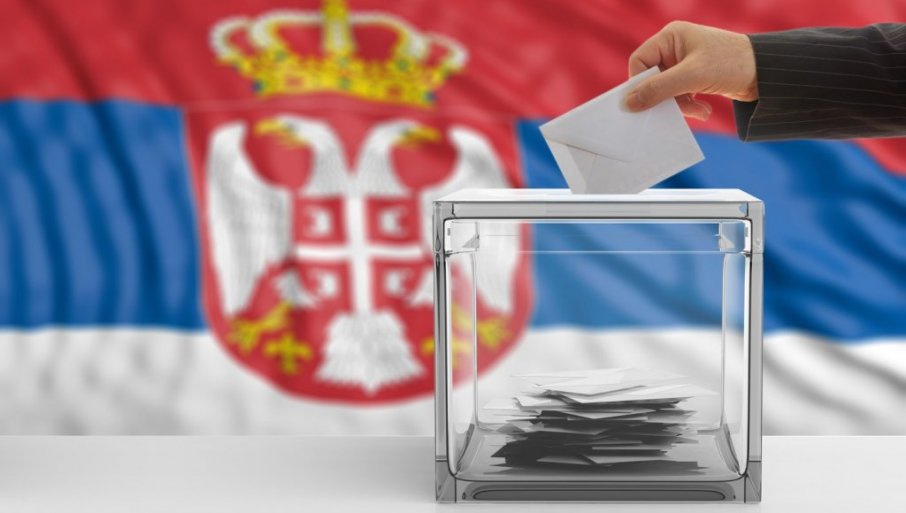 SRBIJA DANAS GLASA: Velike gužve na biračkim mestima