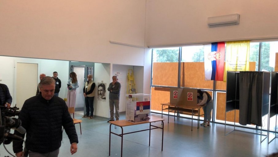 STIGLI NOVI PODACI: Ovo je izlaznost do 11 časova na izborima u Srbiji