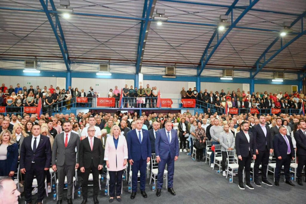 „PRNJAVOR JE NAŠA MALA EVROPA“: Dodik o razvoju grada i podršci SNSD-a (FOTO)
