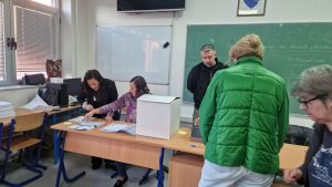 КВАРОВИ СКЕНЕРА У БРЧКОМ: Бирачки одбори прелазе на стари систем