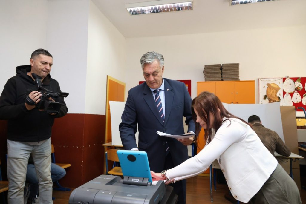 KARAN: Praznik demokratije za građane Srpske