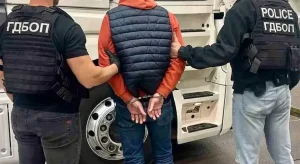 СНИМАК ХАПШЕЊА У АКЦИЈИ „ГАМБИТ“: У камиону пронађено 12 килограма кокаина