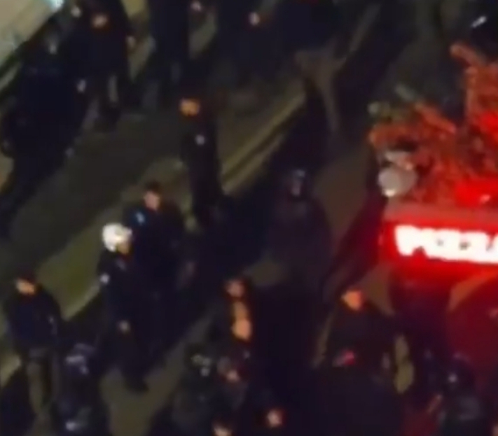 INCIDENT U ATINI PRED MEČ BORCA: Uhapšeno 11 „Lešinara“ (VIDEO)
