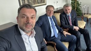 НИКШИЋ ОБАВИЈЕСТИО КОНАКОВИЋА: Тројка више не постоји