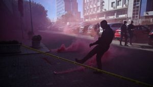 ВОДЕНИМ ТОПОМ РАСТЈЕРАНЕ ПРИСТАЛИЦЕ ТЕРОРИСТИЧКЕ ОВК: Окончана драма у Приштини