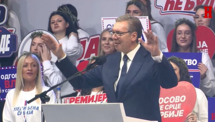 VUČIĆ PORUČIO NARODU SRPSKE I KiM: Volimo vas braćo i sestre koji čuvate naše srpsko ime i prezime